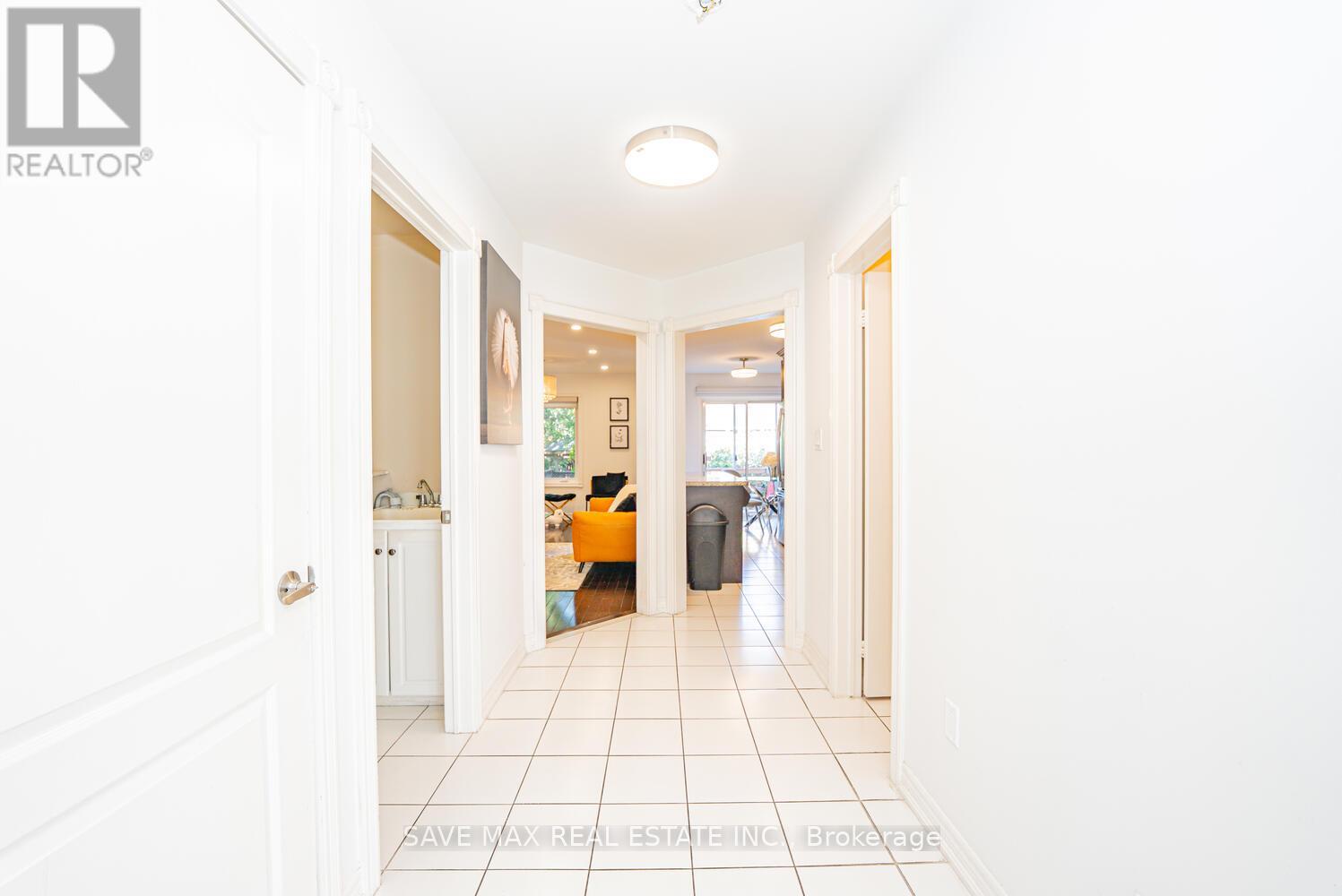 3645 Indigo Crescent, Mississauga, Ontario  L5N 7J1 - Photo 8 - W12423751
