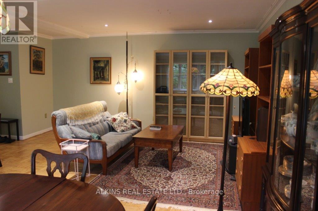 102 - 185 Stephen Drive, Toronto, Ontario  M8Y 3N5 - Photo 10 - W12423753
