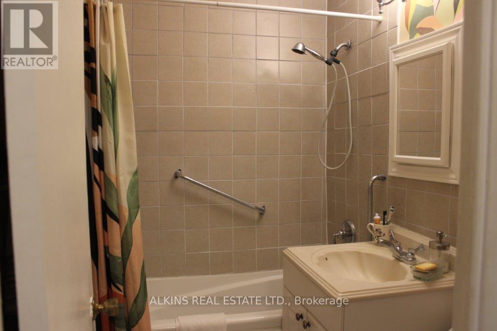 102 - 185 Stephen Drive, Toronto, Ontario  M8Y 3N5 - Photo 15 - W12423753
