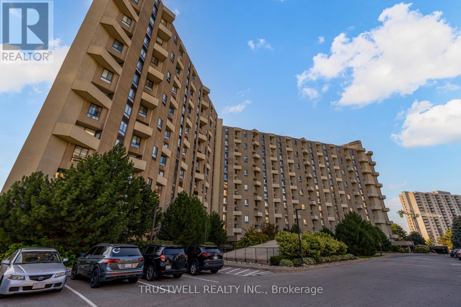 A39 - 300 MILL ROAD, Toronto, Ontario