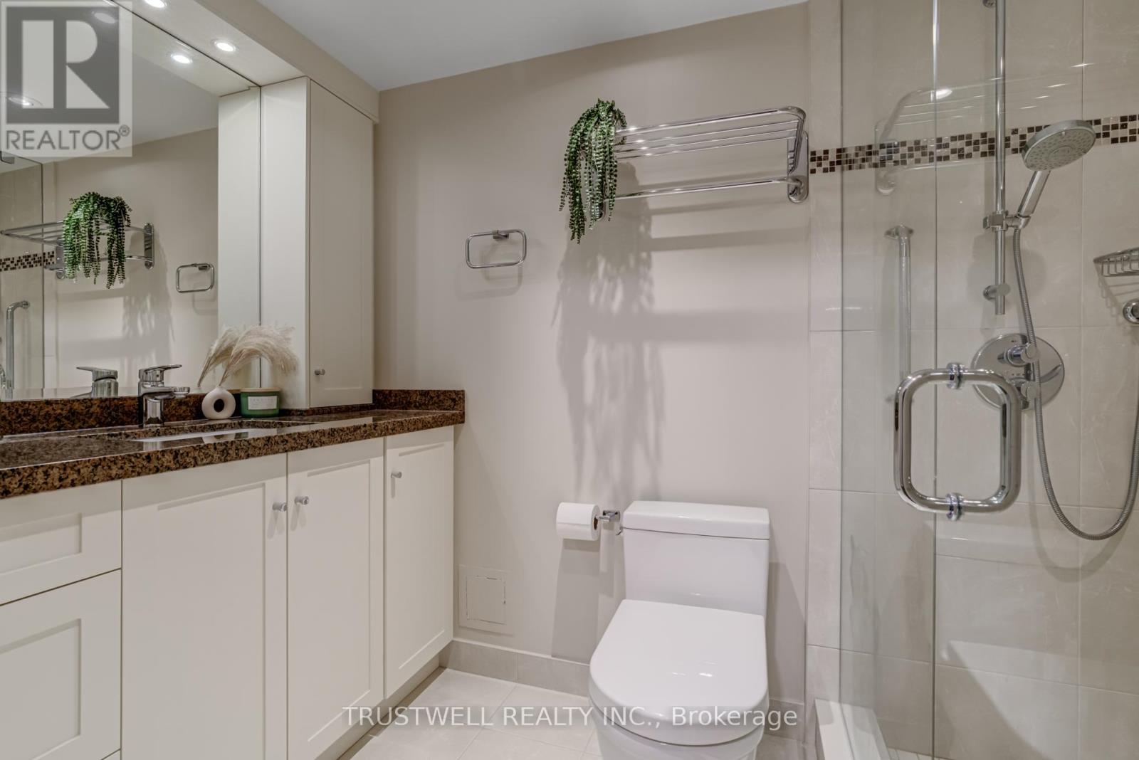 A39 - 300 Mill Road, Toronto (Markland Wood), Ontario  M9C 4W7 - Photo 18 - W12423755