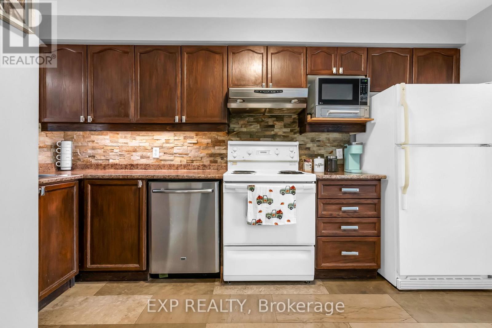 73 Viceroy Crescent, Brampton, Ontario  L7A 1V4 - Photo 15 - W12423808