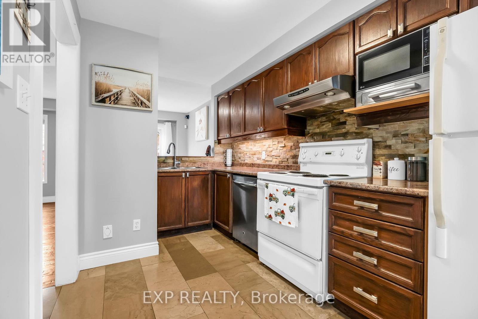 73 Viceroy Crescent, Brampton, Ontario  L7A 1V4 - Photo 16 - W12423808
