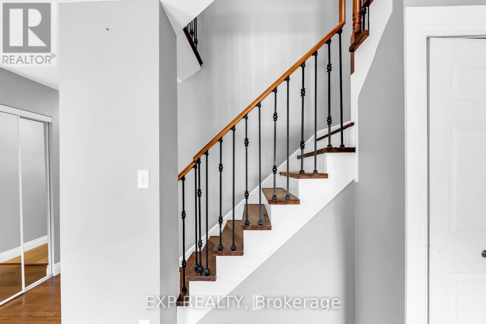 73 Viceroy Crescent, Brampton, Ontario  L7A 1V4 - Photo 21 - W12423808