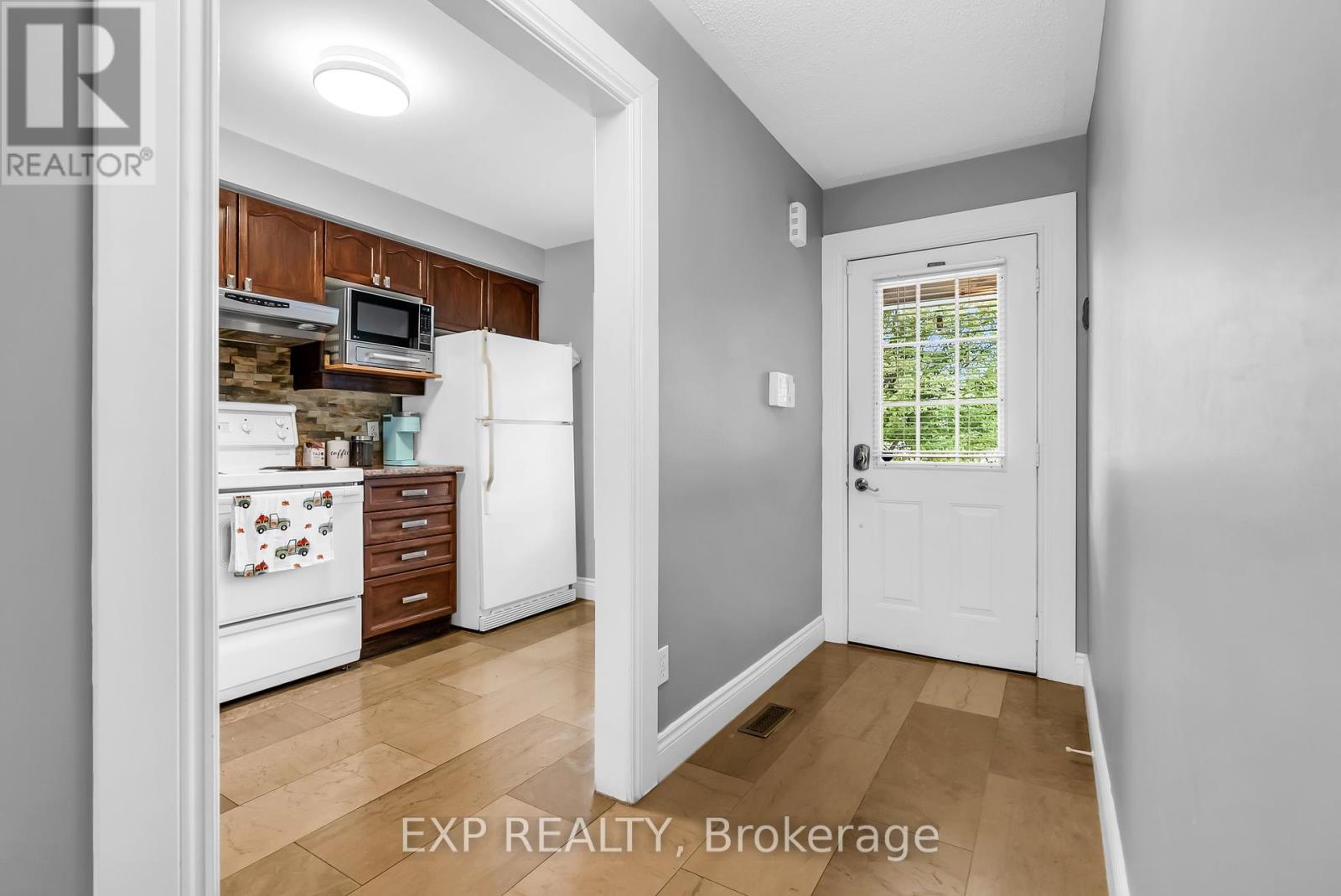 73 Viceroy Crescent, Brampton, Ontario  L7A 1V4 - Photo 7 - W12423808