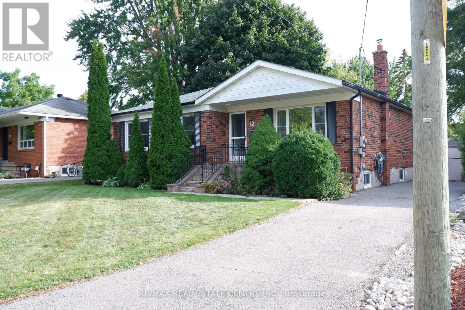 12 SHELLEY STREET, Halton Hills, Ontario