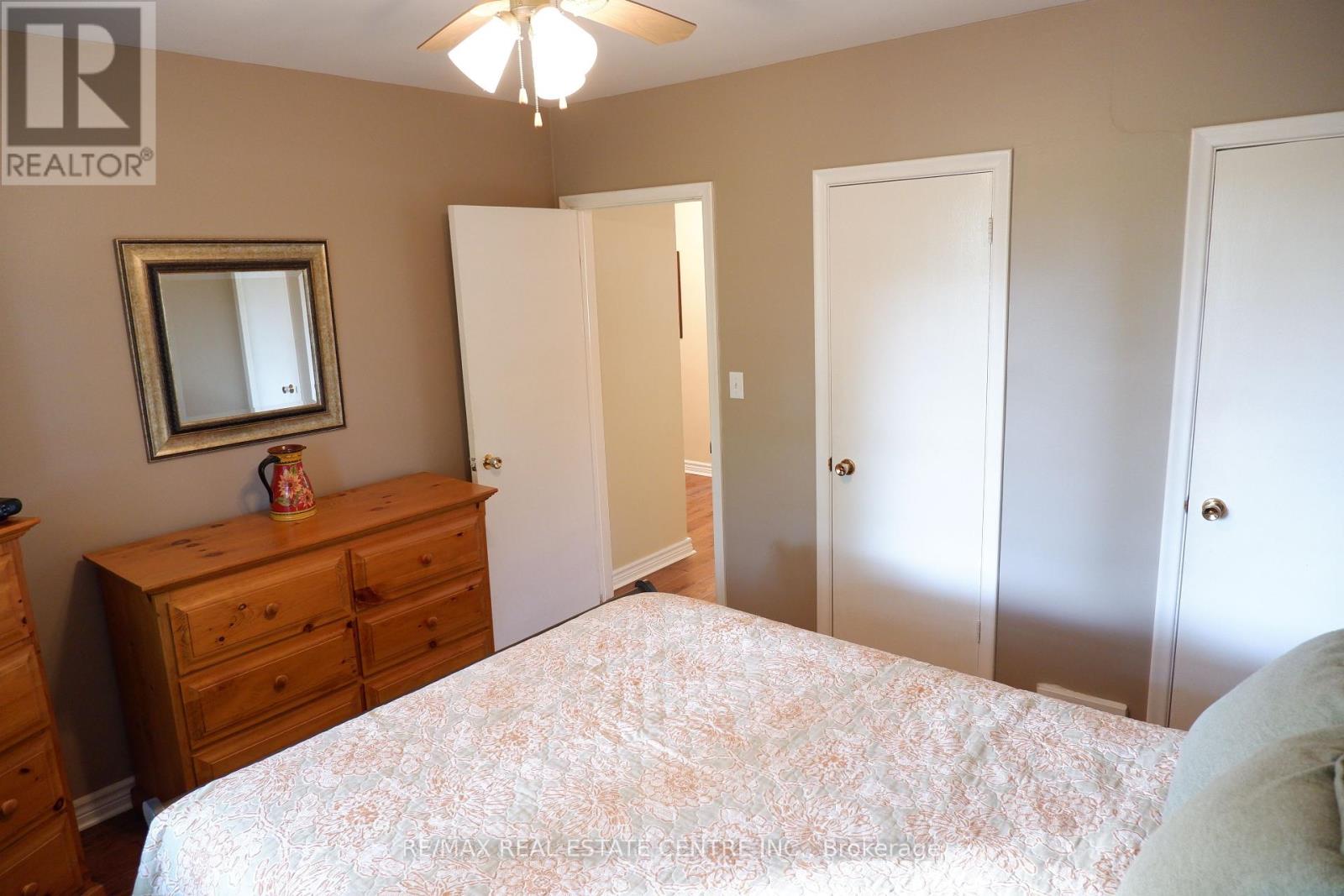 12 Shelley Street, Halton Hills, Ontario  L7G 3W9 - Photo 20 - W12423826