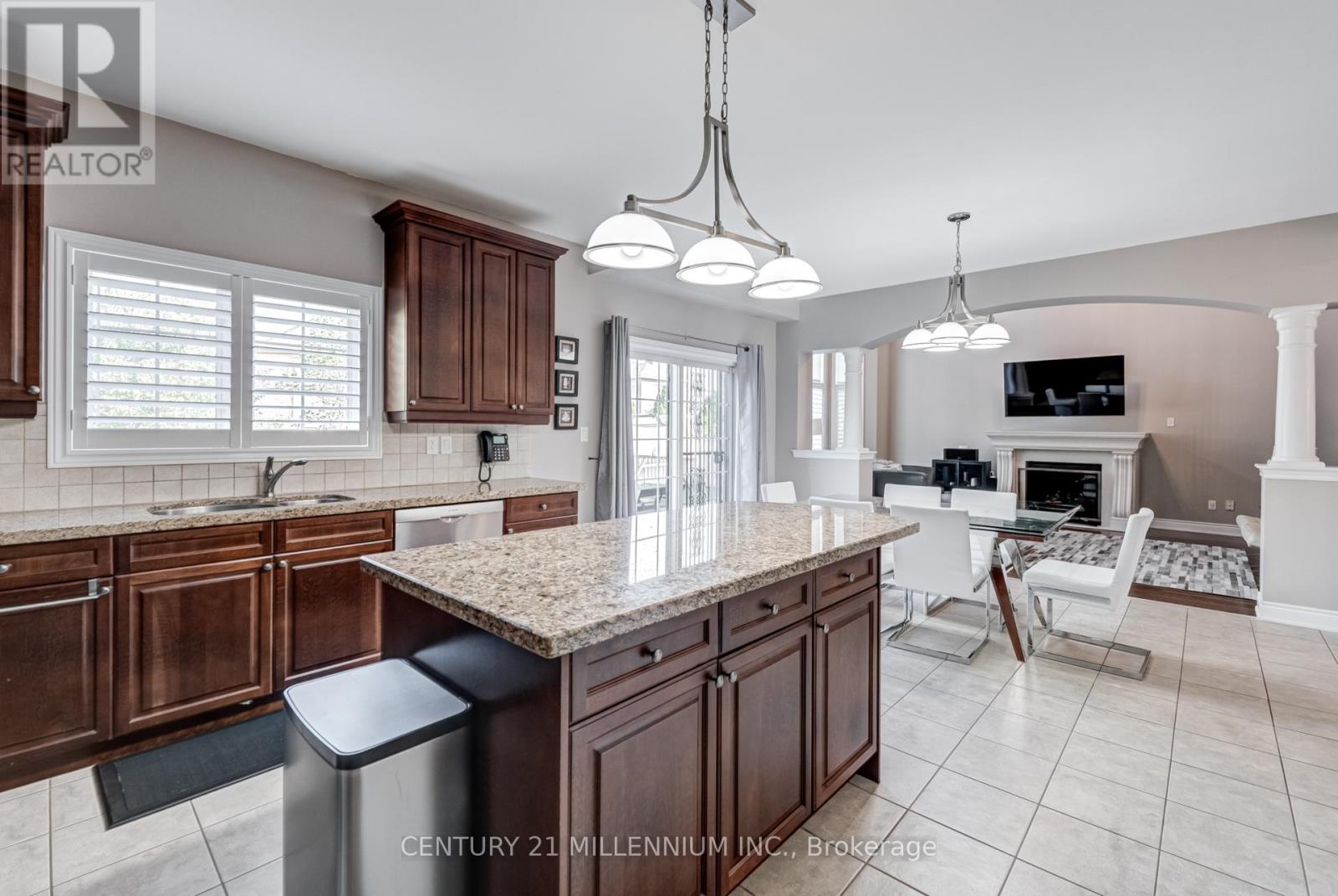 29 Eiffel Boulevard, Brampton, Ontario  L6P 1W3 - Photo 23 - W12423831