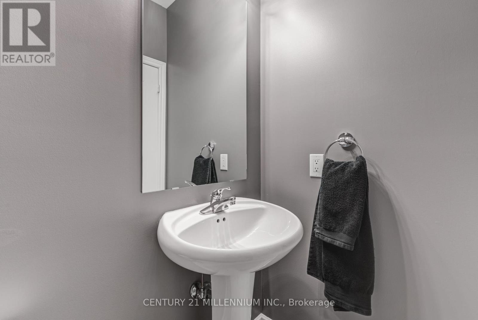 29 Eiffel Boulevard, Brampton, Ontario  L6P 1W3 - Photo 26 - W12423831