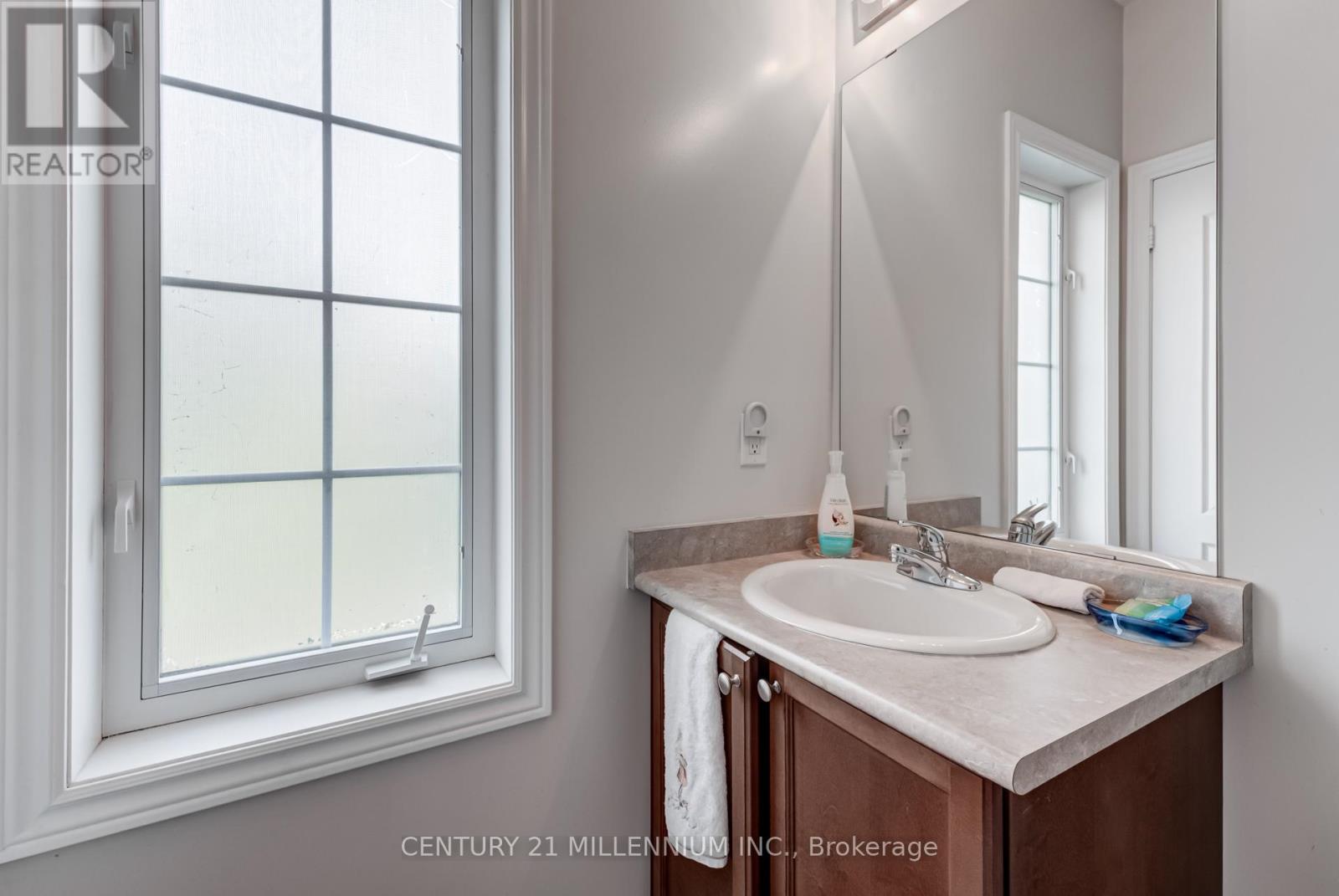 29 Eiffel Boulevard, Brampton, Ontario  L6P 1W3 - Photo 42 - W12423831