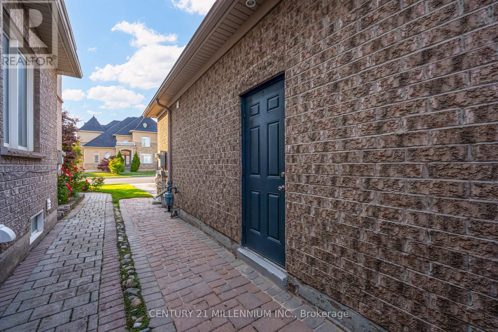 29 Eiffel Boulevard, Brampton, Ontario  L6P 1W3 - Photo 43 - W12423831