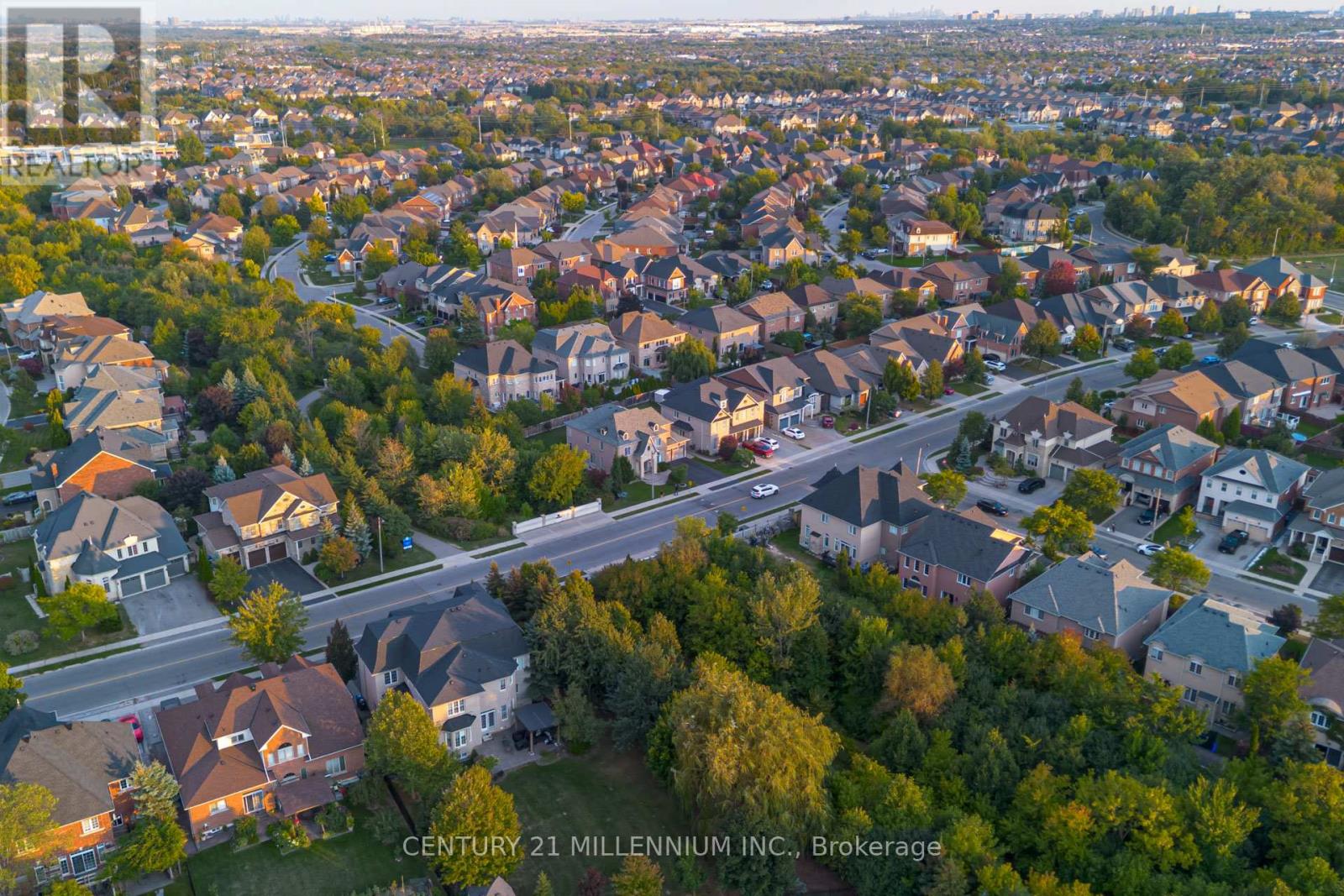 29 Eiffel Boulevard, Brampton, Ontario  L6P 1W3 - Photo 50 - W12423831