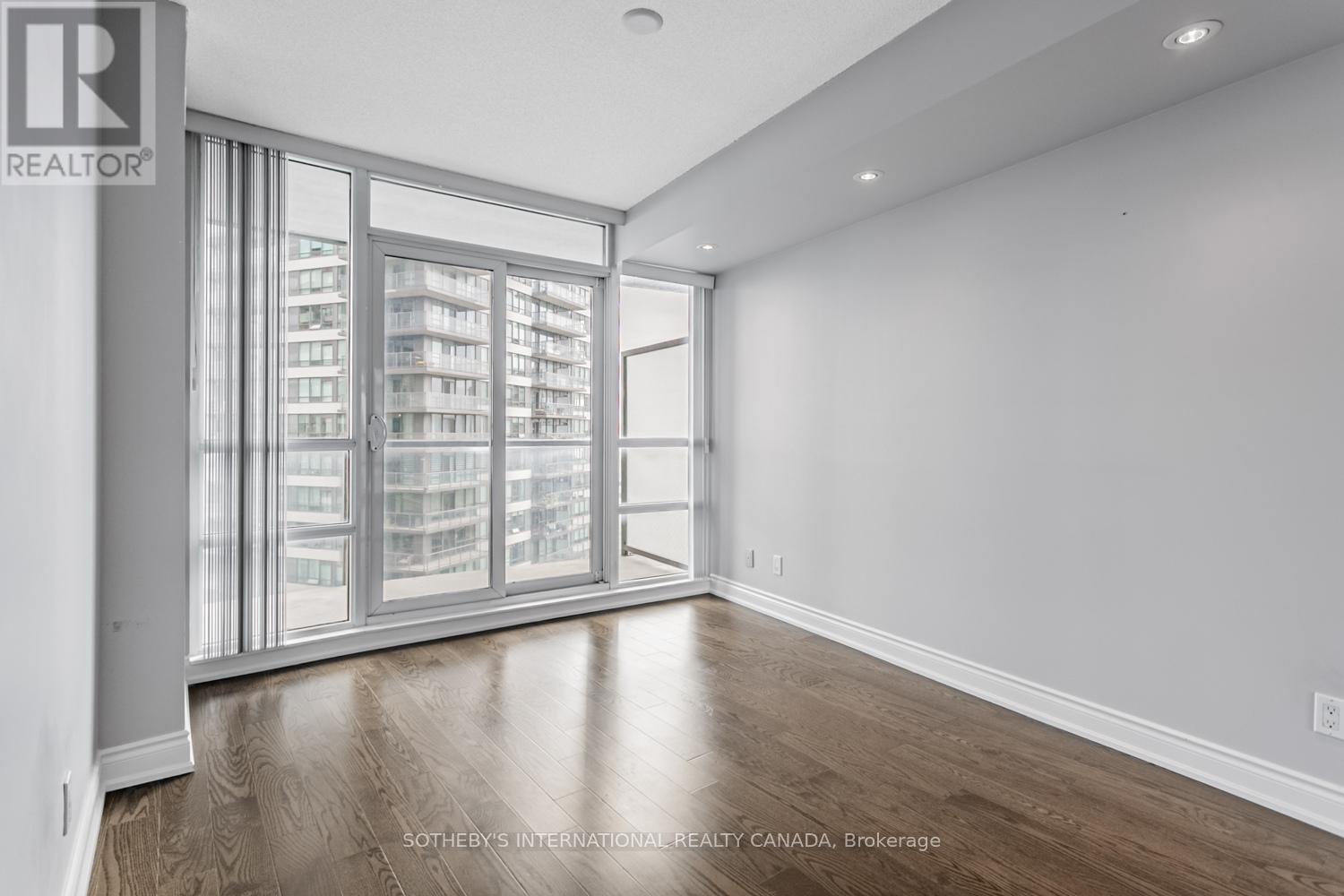2007 - 15 Legion Road, Toronto, Ontario  M8V 0A9 - Photo 12 - W12423870