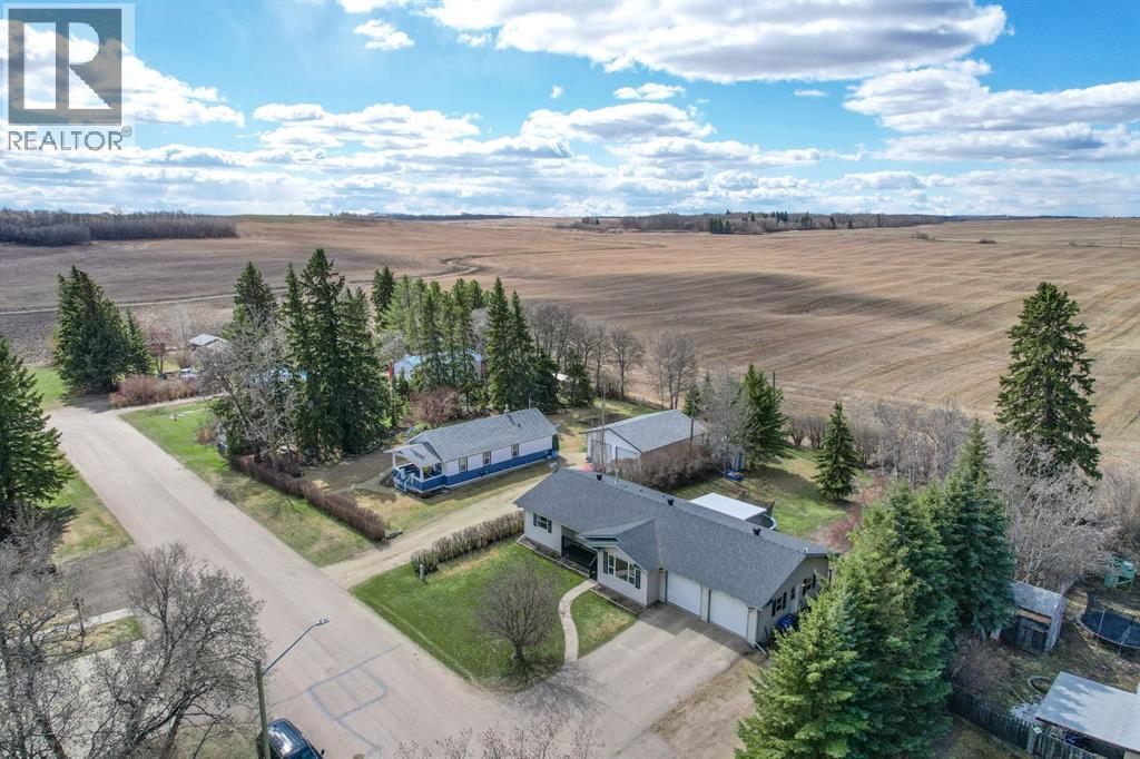 4928 52 Street, Clive, Alberta  T0C 0Y0 - Photo 2 - A2212078