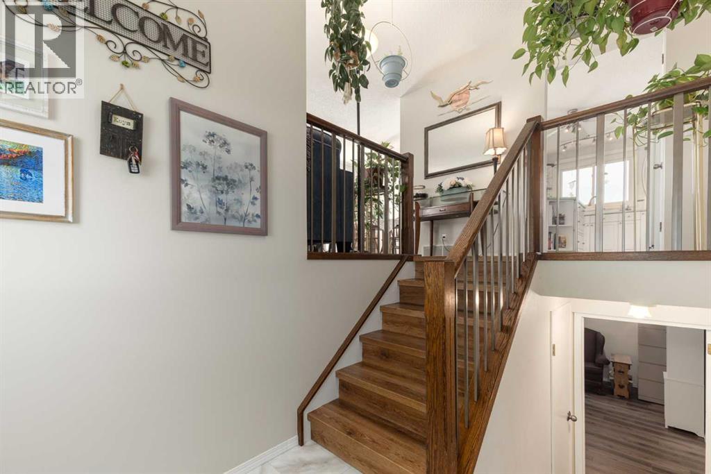 23 Whitlock Close Ne, Calgary, Alberta  T1Y 4X2 - Photo 2 - A2258565