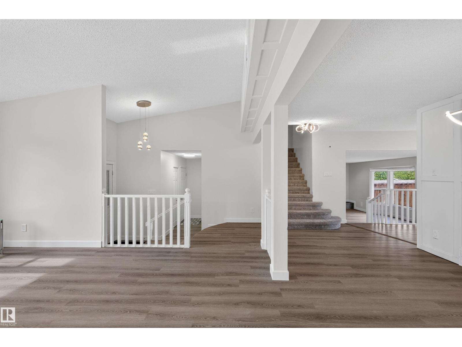 11020 158 Av Nw, Edmonton, Alberta  T5X 4V4 - Photo 15 - E4459205