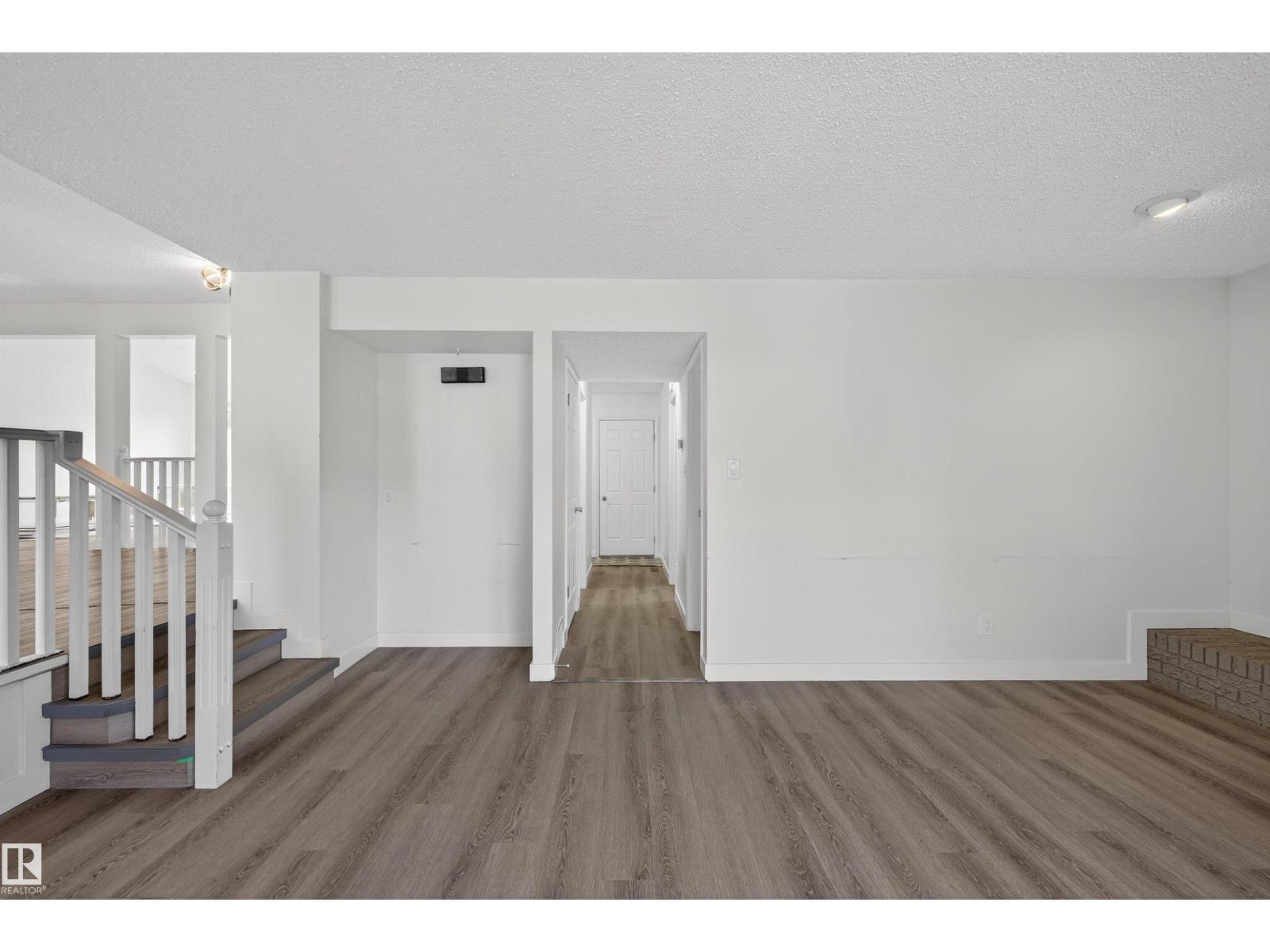 11020 158 Av Nw, Edmonton, Alberta  T5X 4V4 - Photo 32 - E4459205