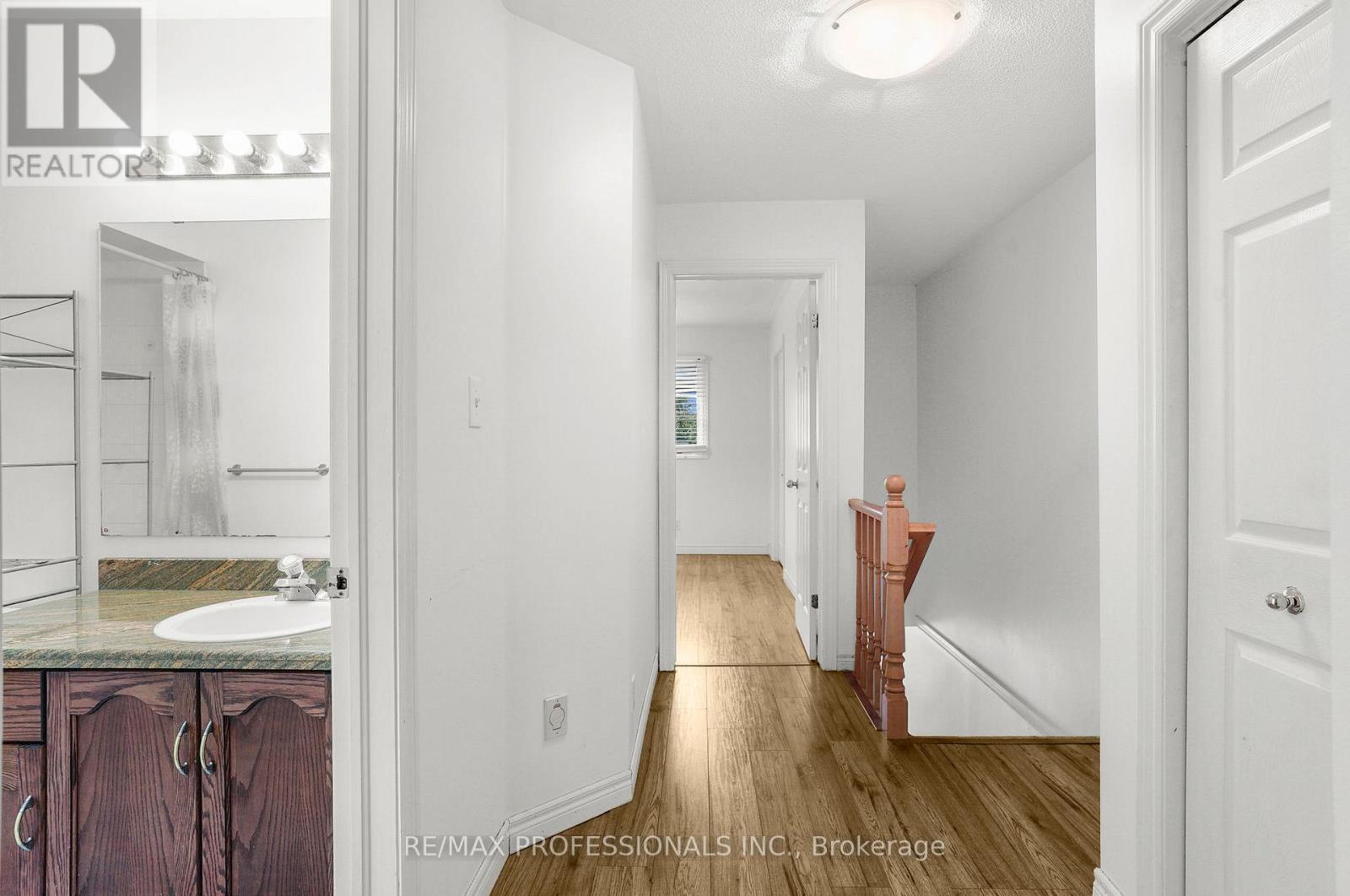 17 - 384 Limeridge Road E, Hamilton, Ontario  L9A 2S7 - Photo 24 - X12423705