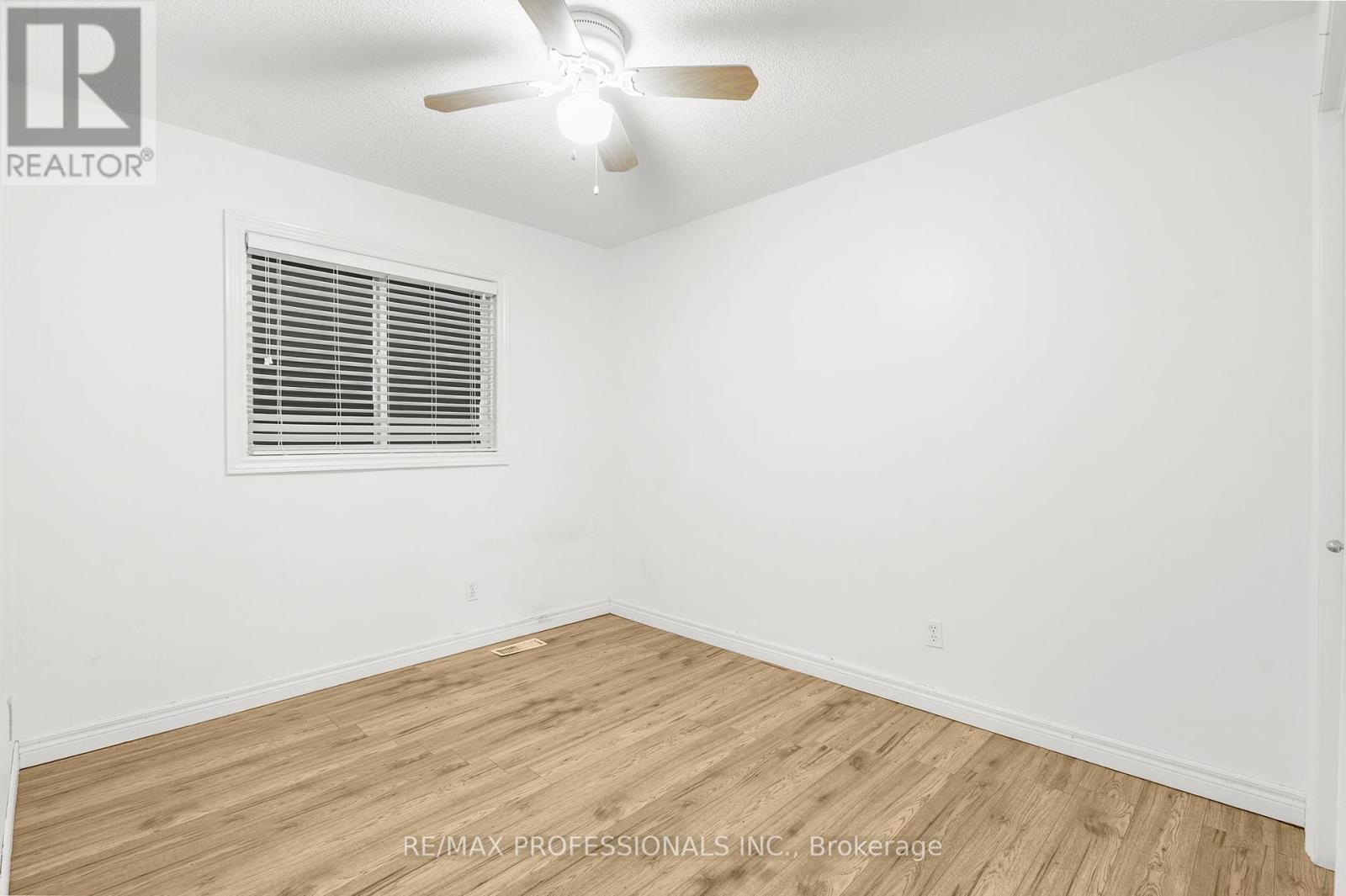 17 - 384 Limeridge Road E, Hamilton, Ontario  L9A 2S7 - Photo 29 - X12423705