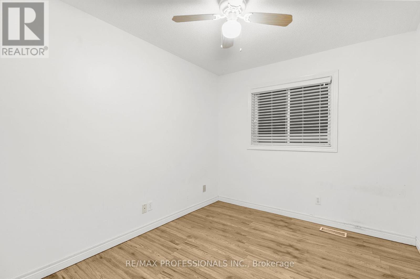 17 - 384 Limeridge Road E, Hamilton, Ontario  L9A 2S7 - Photo 35 - X12423705