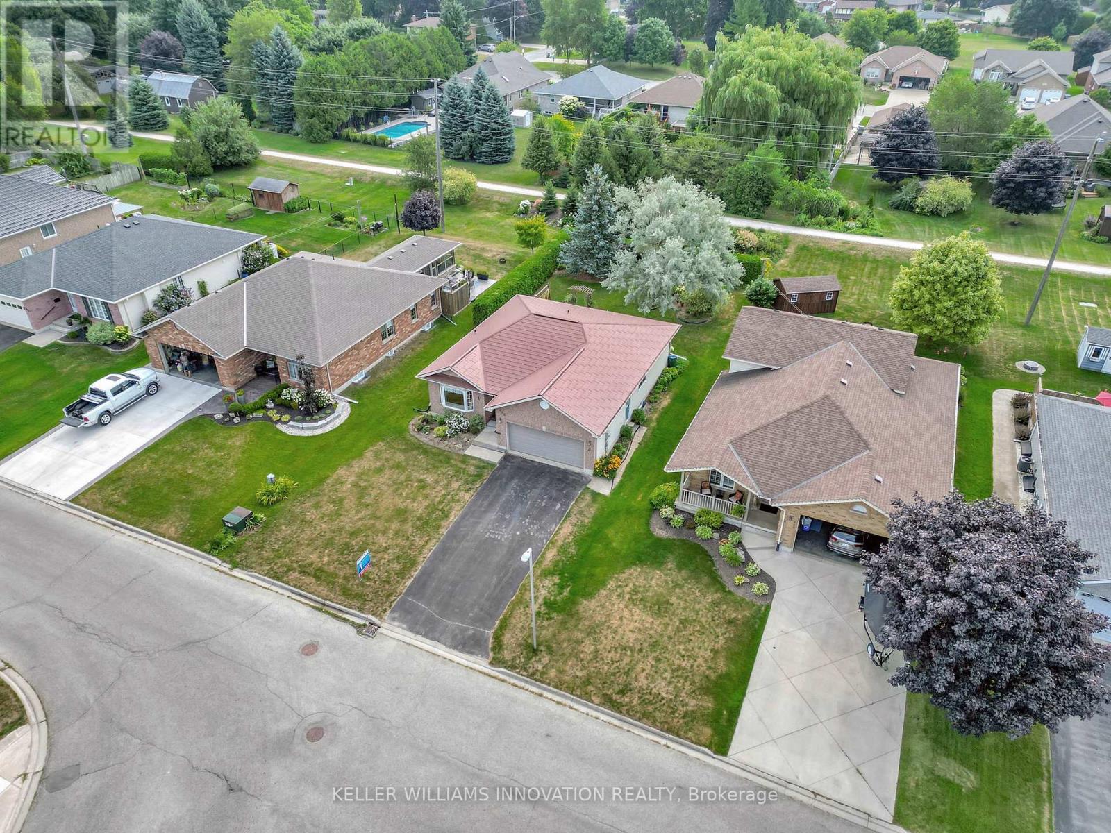 480 Havelock Avenue S, North Perth, Ontario  N4W 3T5 - Photo 2 - X12423730