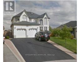 LOWER - 17 KELLY COURT, Guelph, Ontario