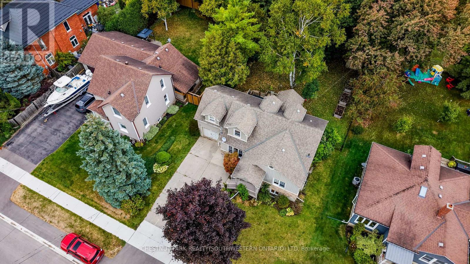 1105 Queen's Bush Road, Wellesley, Ontario  N0B 2T0 - Photo 2 - X12423818