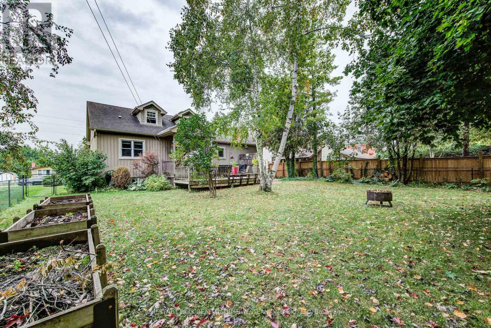 1105 Queen's Bush Road, Wellesley, Ontario  N0B 2T0 - Photo 43 - X12423818