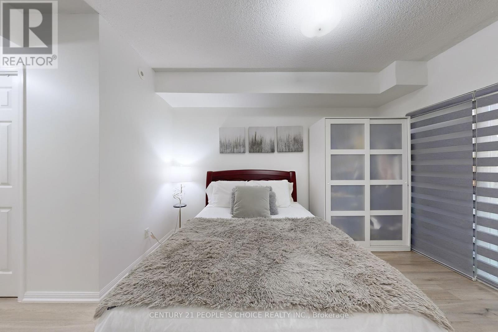 1028 - 3045 Finch Avenue W, Toronto (Humbermede), Ontario  M9M 0A5 - Photo 20 - W12422567