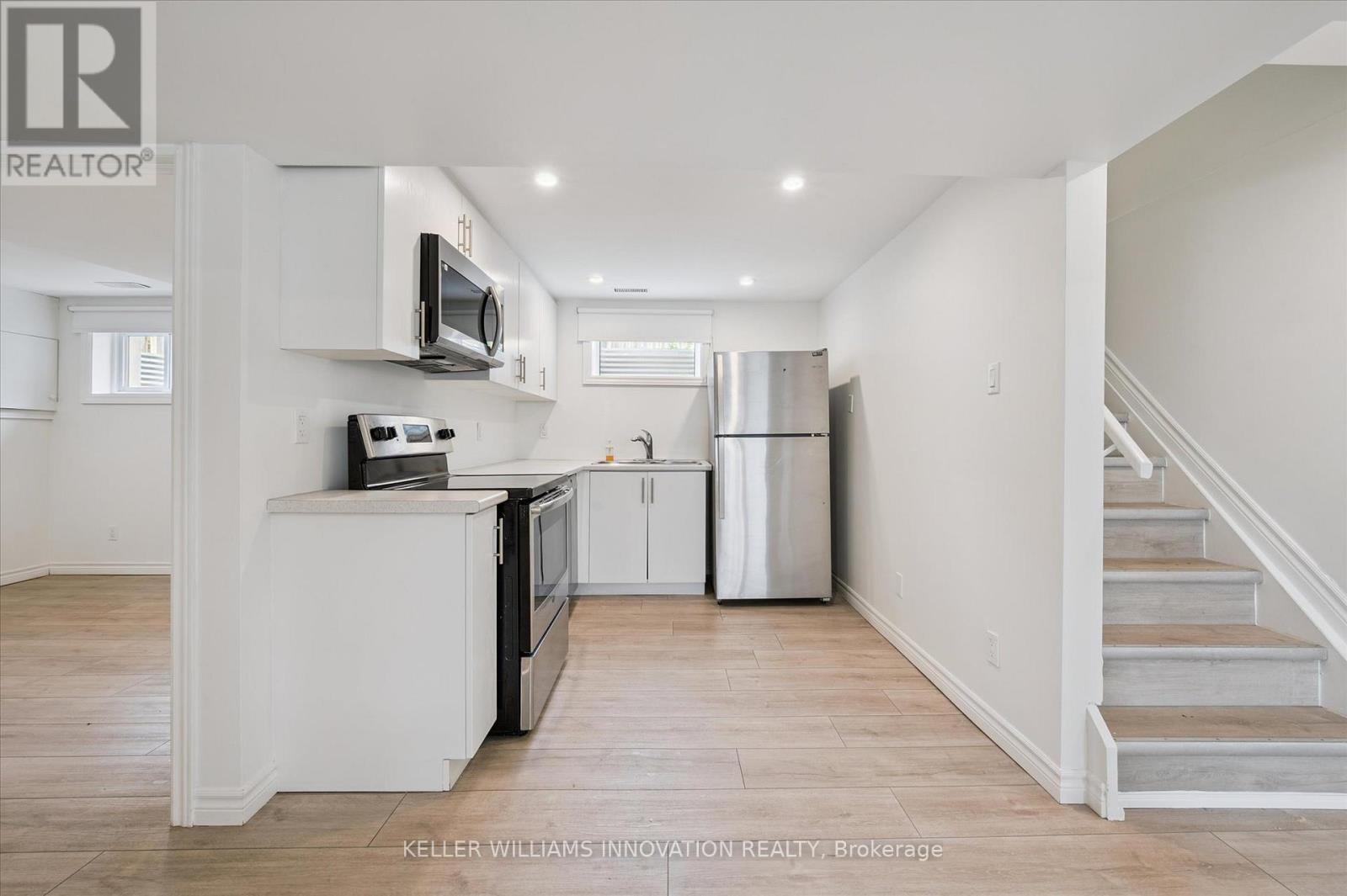 Lower - 267 Kingswood Drive, Kitchener, Ontario  N2E 1S1 - Photo 4 - X12249772