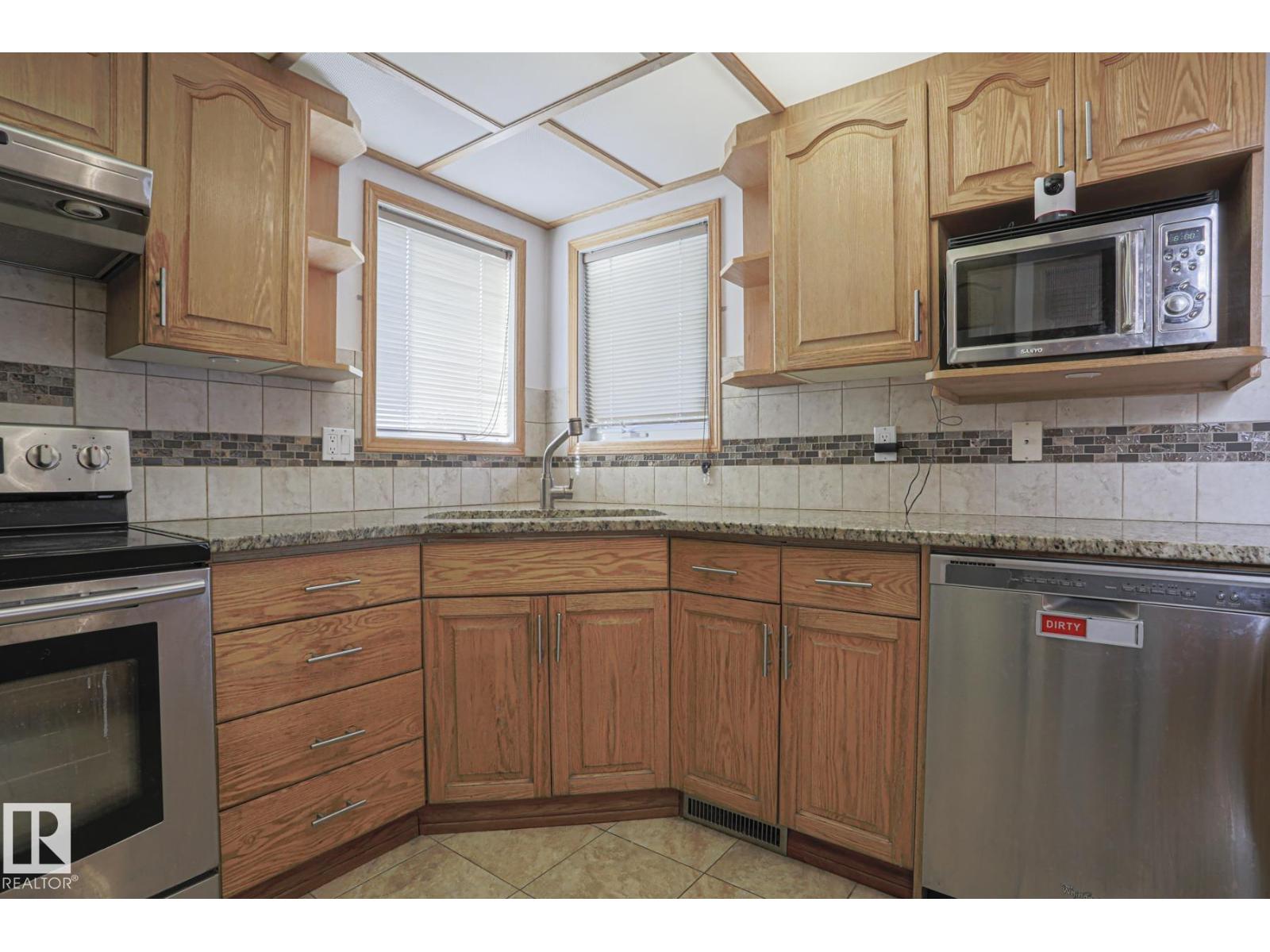 16120 57a St Nw Nw, Edmonton, Alberta  T5Y 2T1 - Photo 10 - E4459210