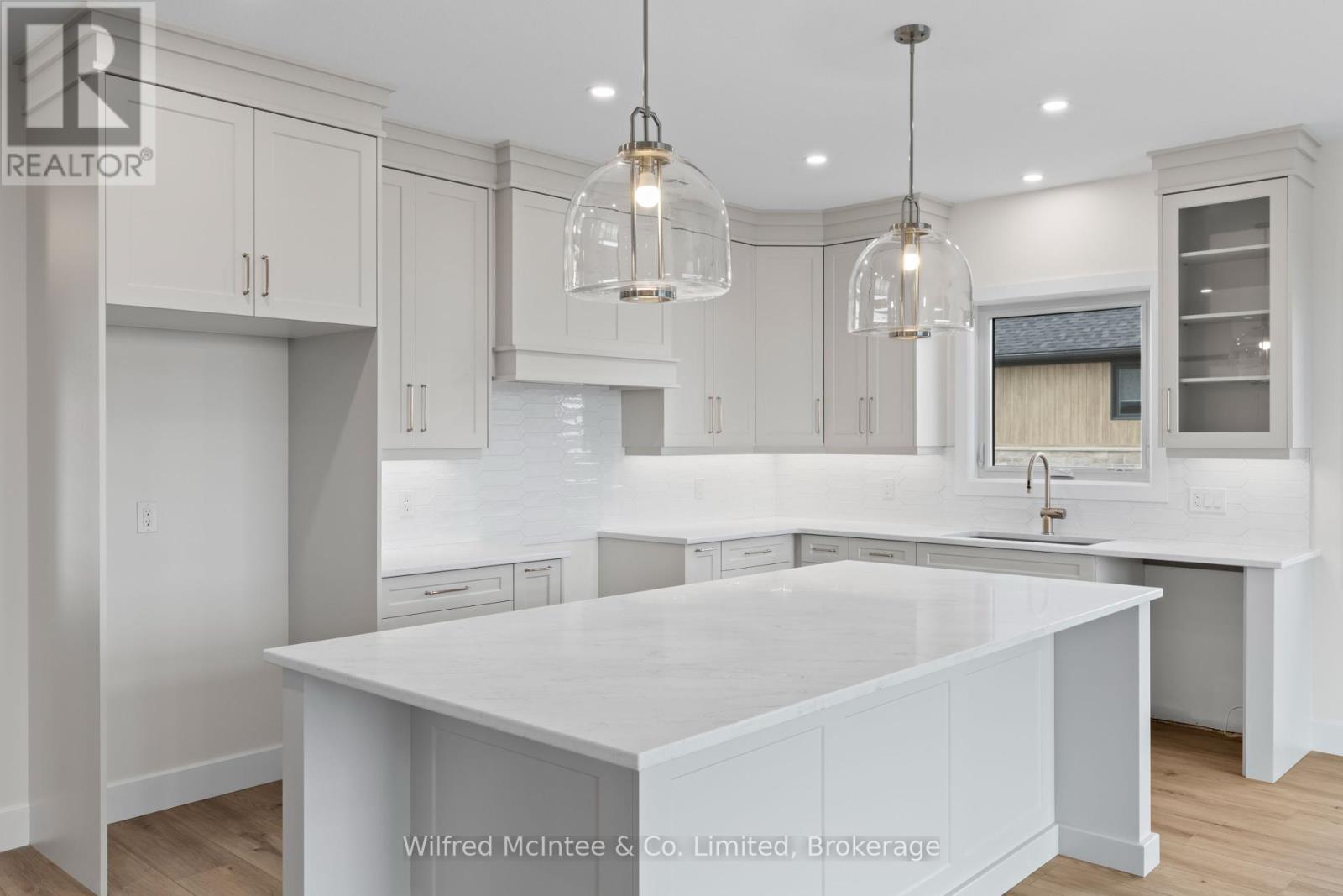 44 Mctavish Crescent, Huron-Kinloss, Ontario  N0G 2R0 - Photo 4 - X12213788