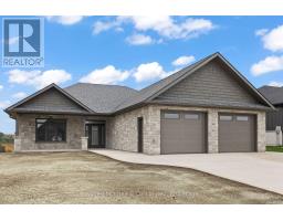 44 MCTAVISH CRESCENT, Huron-Kinloss, Ontario