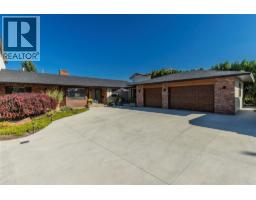 1420 Inkar Road, kelowna, British Columbia
