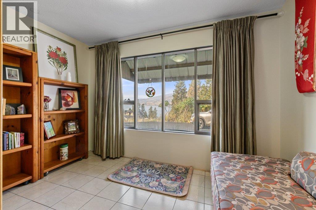 2245 Bennett Road, Kelowna, British Columbia  V1V 2N3 - Photo 28 - 10363343