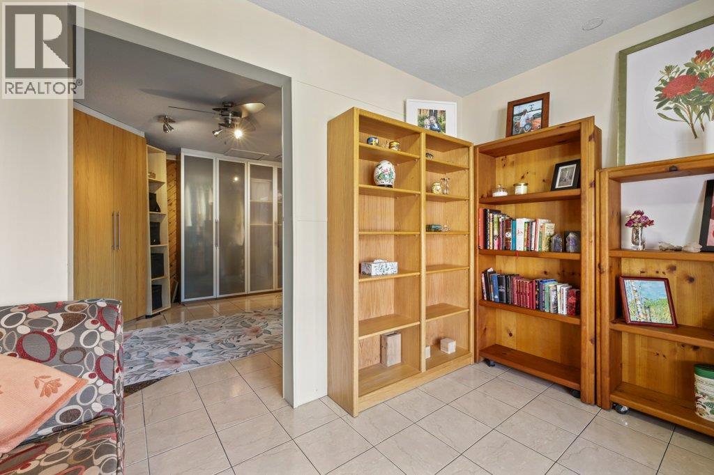 2245 Bennett Road, Kelowna, British Columbia  V1V 2N3 - Photo 29 - 10363343