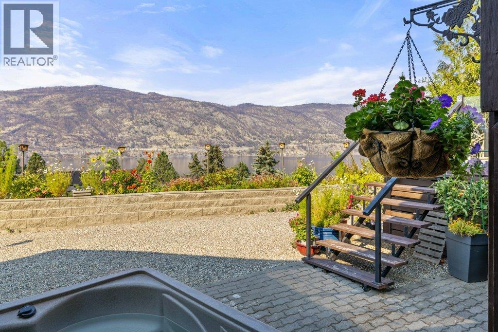 2245 Bennett Road, Kelowna, British Columbia  V1V 2N3 - Photo 35 - 10363343