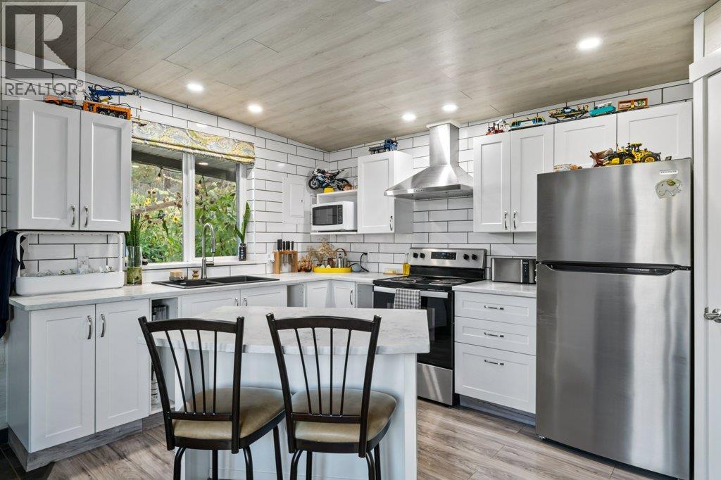2245 Bennett Road, Kelowna, British Columbia  V1V 2N3 - Photo 4 - 10363343