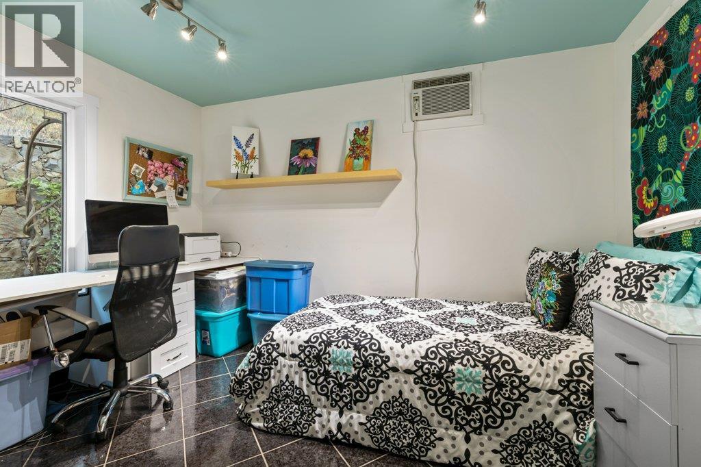 2245 Bennett Road, Kelowna, British Columbia  V1V 2N3 - Photo 44 - 10363343