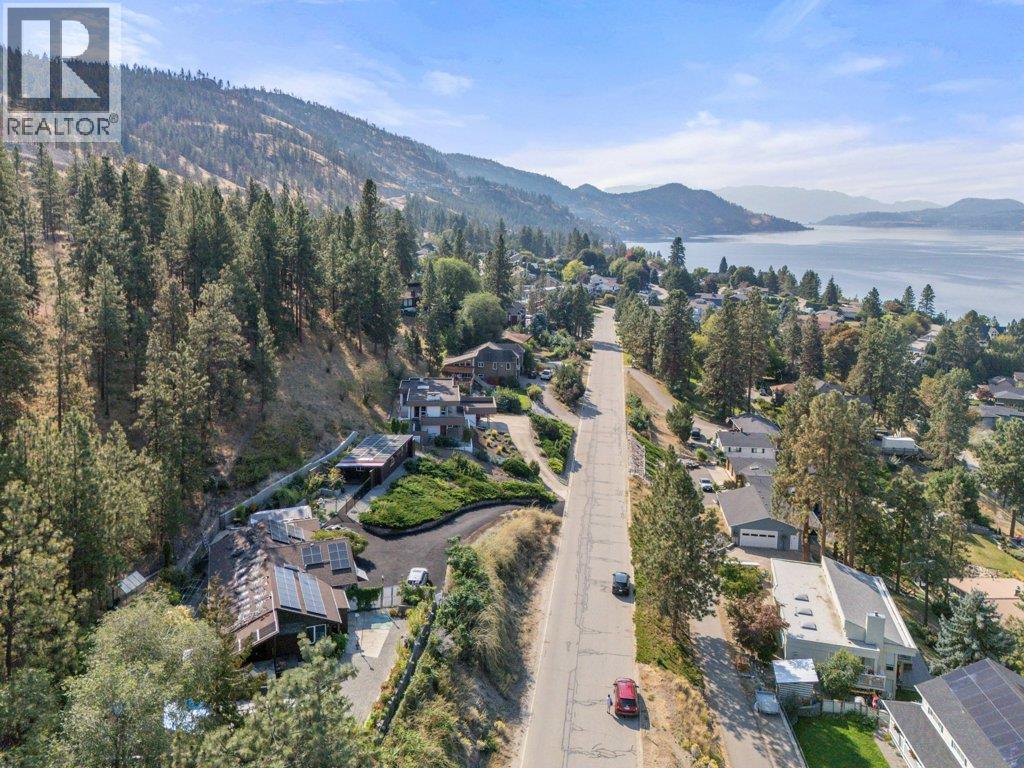 2245 Bennett Road, Kelowna, British Columbia  V1V 2N3 - Photo 53 - 10363343