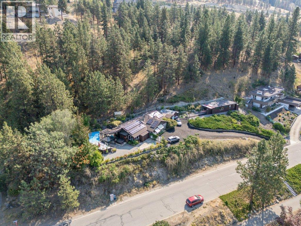 2245 Bennett Road, Kelowna, British Columbia  V1V 2N3 - Photo 54 - 10363343