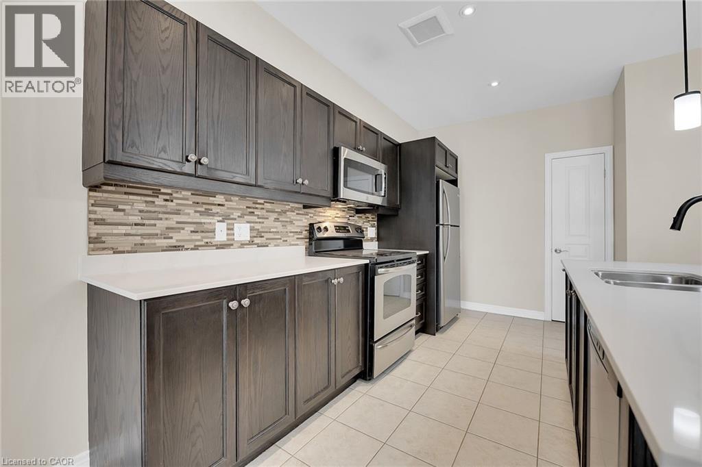 24 Manorwood Drive, Smithville, Ontario  L0R 2A0 - Photo 8 - 40772951