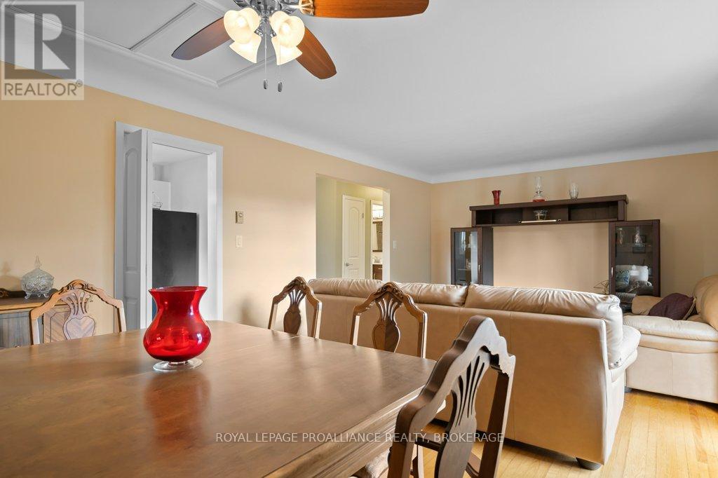 673 Sussex Boulevard, Kingston, Ontario  K7M 5B2 - Photo 12 - X12423939