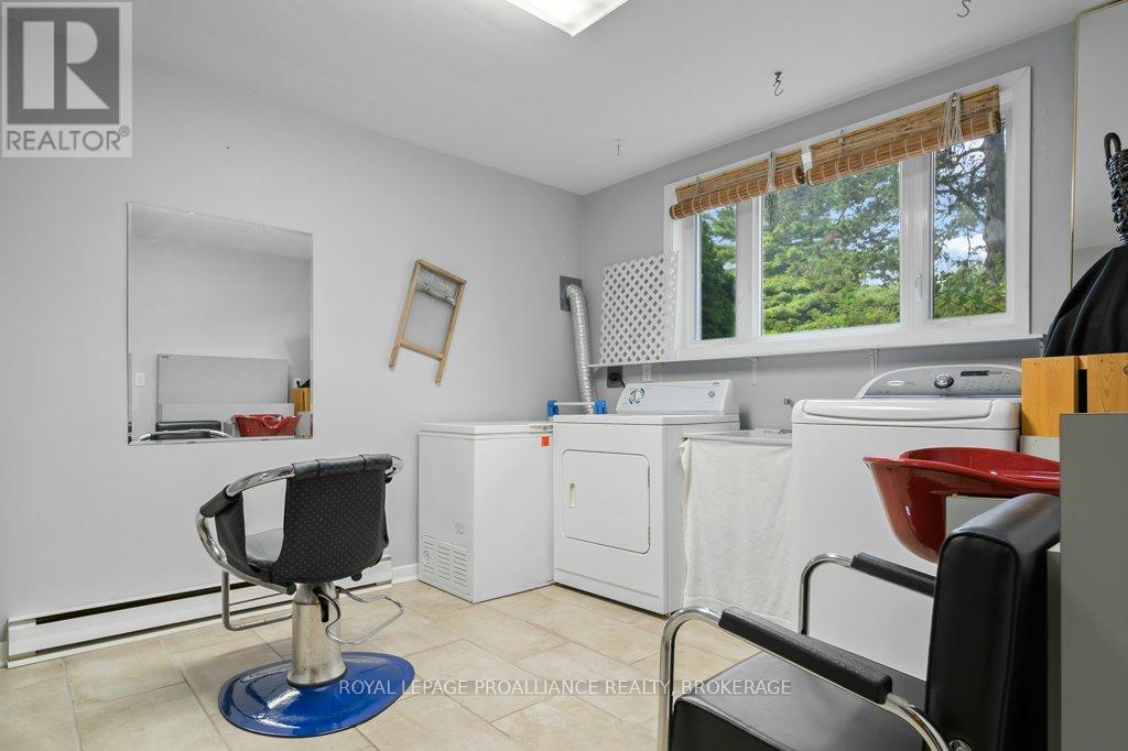 673 Sussex Boulevard, Kingston, Ontario  K7M 5B2 - Photo 29 - X12423939