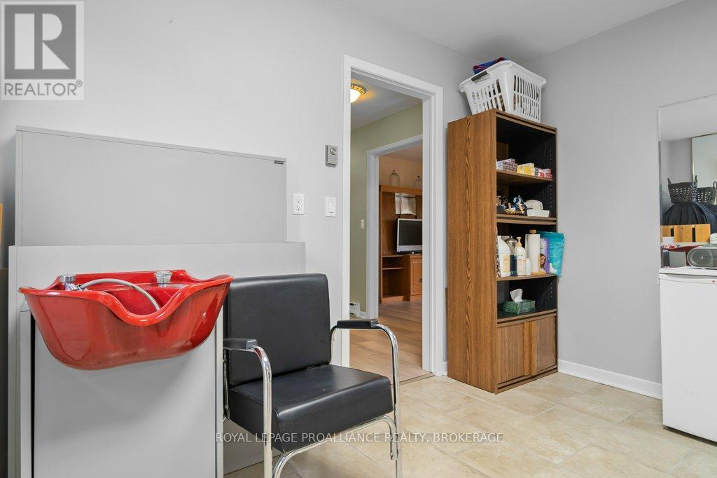 673 Sussex Boulevard, Kingston, Ontario  K7M 5B2 - Photo 30 - X12423939