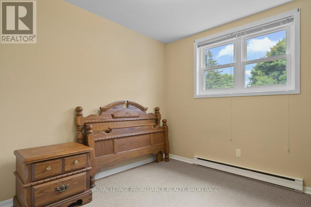 673 Sussex Boulevard, Kingston, Ontario  K7M 5B2 - Photo 35 - X12423939