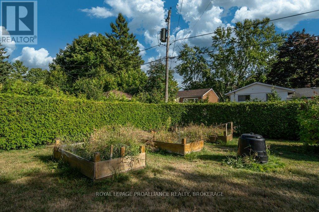 673 Sussex Boulevard, Kingston, Ontario  K7M 5B2 - Photo 48 - X12423939