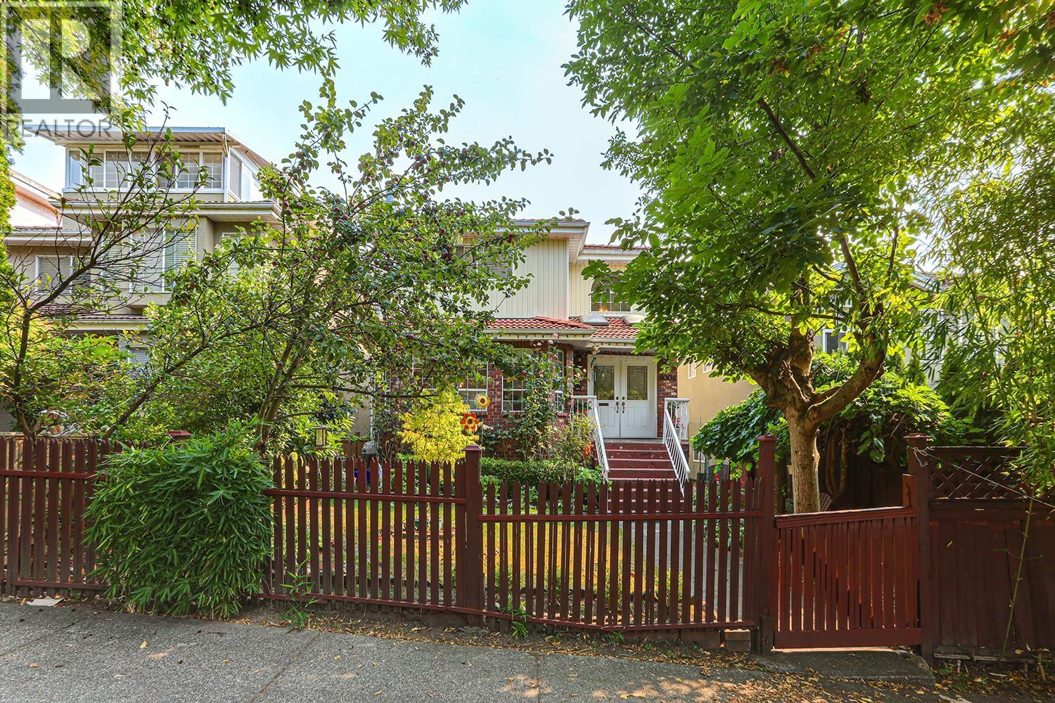 8006 Chester Street, Vancouver, British Columbia  V5X 3Y6 - Photo 3 - R3051462