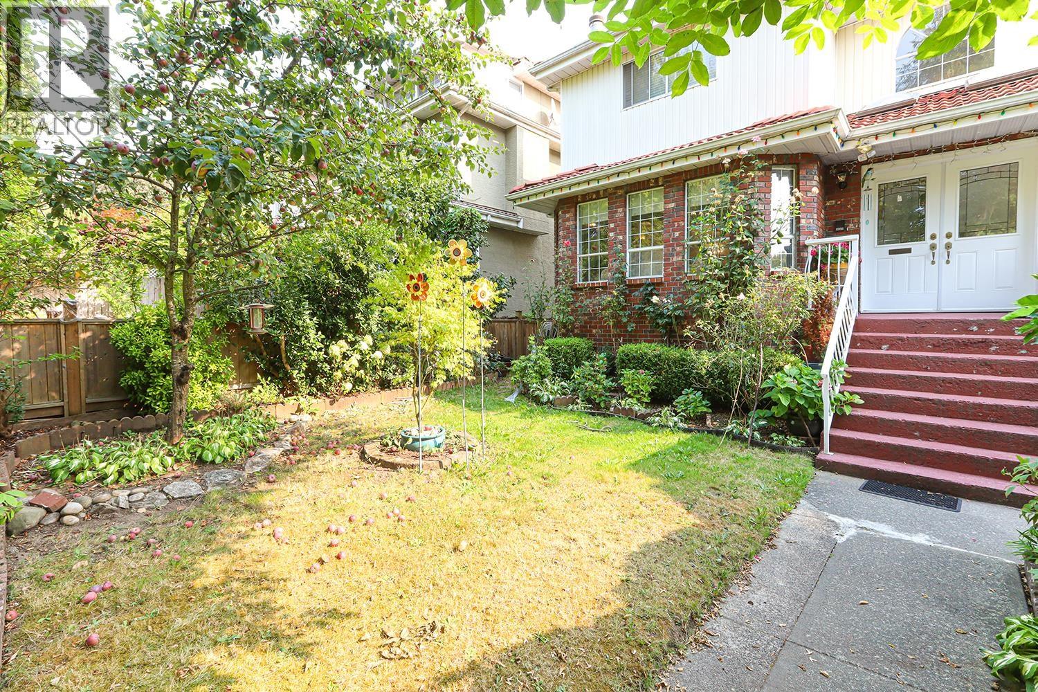 8006 Chester Street, Vancouver, British Columbia  V5X 3Y6 - Photo 2 - R3051462
