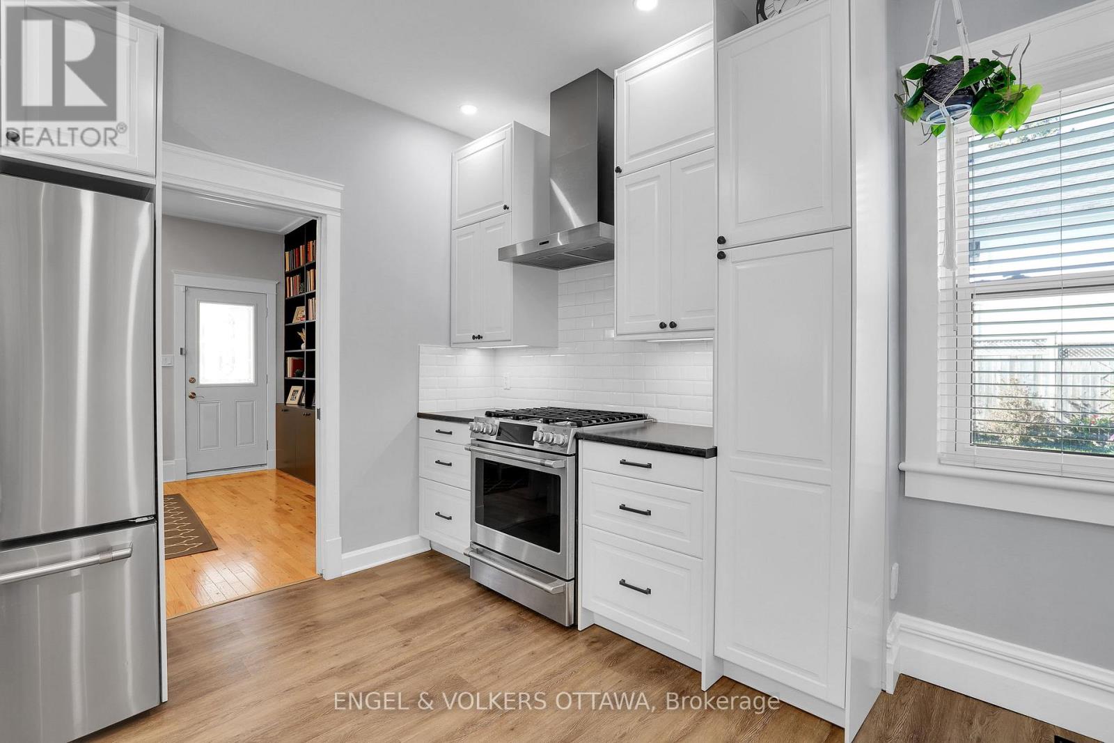 10 Ida Street S, Arnprior, Ontario  K7S 3A4 - Photo 14 - X12423953